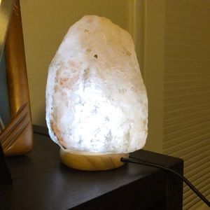 Himalayan salt lamp